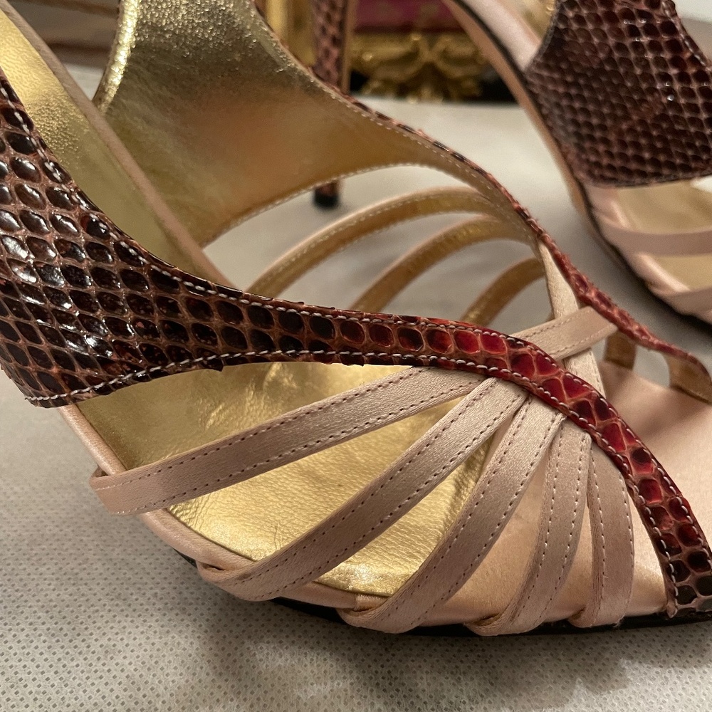 Designer Dolce & Gabbana Italy Satin' and Snake Skin PRISTINE - Picture 2 of 5